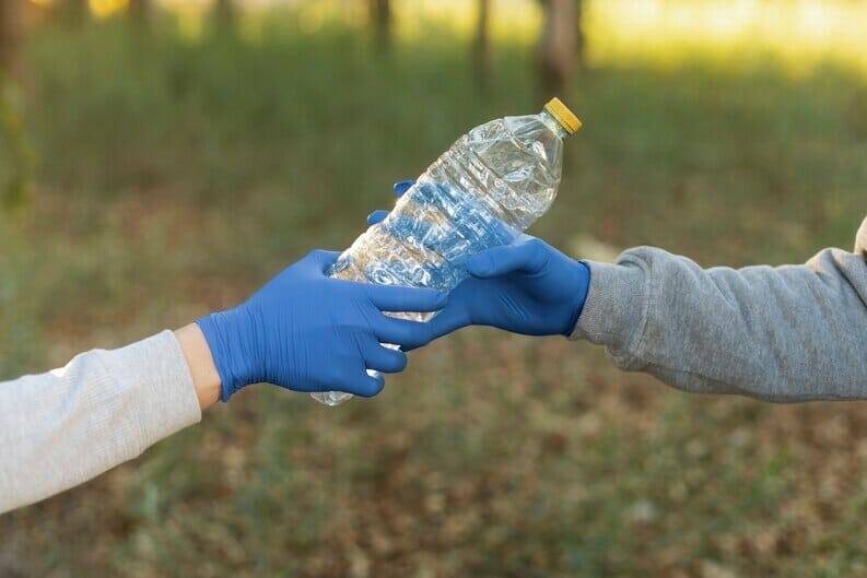 Exploring the Convenience of Disposable Gloves for Recreation