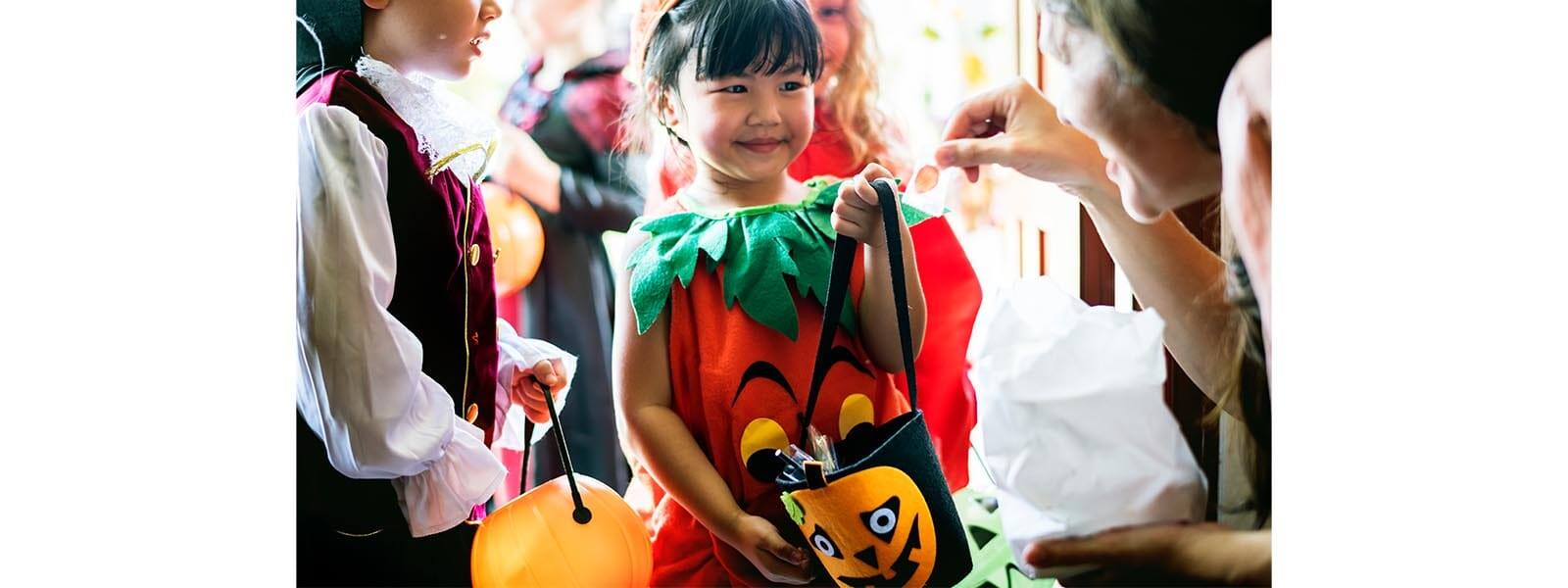 Embracing the Night: Disposable Gloves - The Unsung Heroes of Halloween