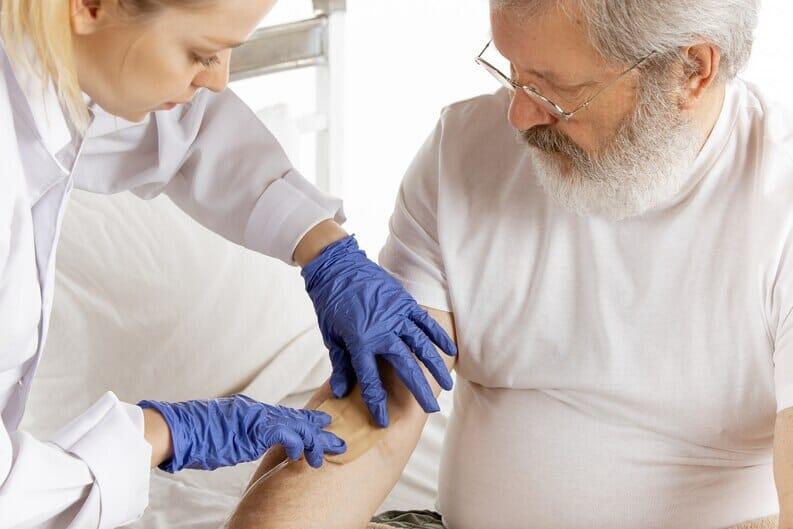 Safety and Sensitivity: Disposable Gloves in the Elderly Care Sector