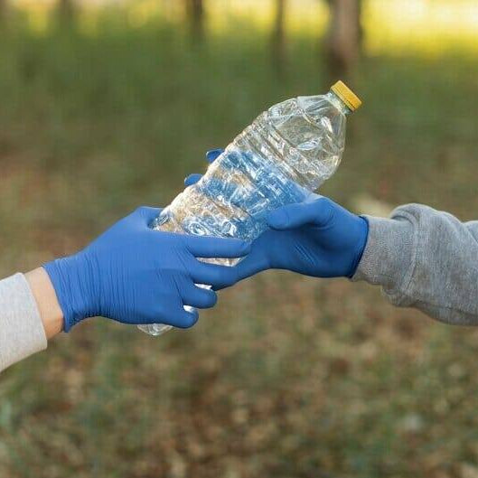 Exploring the Convenience of Disposable Gloves for Recreation