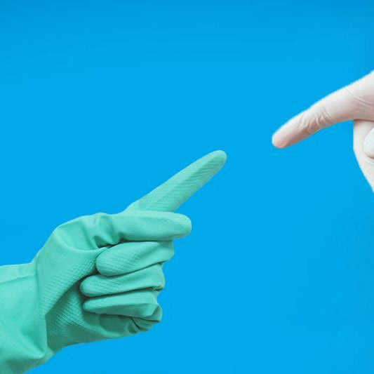 Disposable Gloves vs. Reusable Gloves: Making the Right Choice for Your Needs
