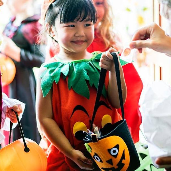 Embracing the Night: Disposable Gloves - The Unsung Heroes of Halloween