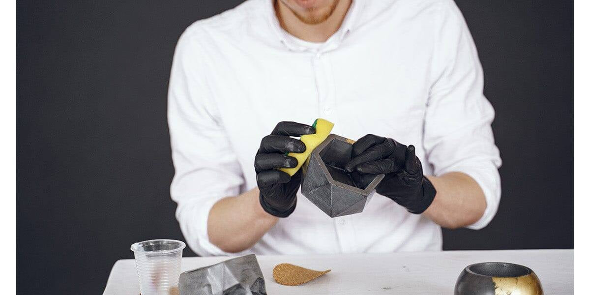 Disposable Gloves for Handling Paint & Lacquer Thinner VizoCare